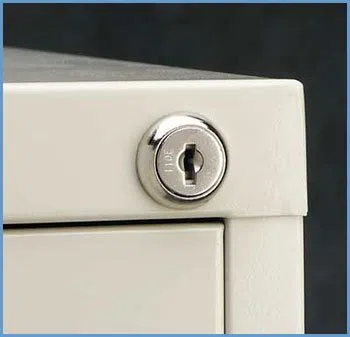 State Locksmith Services Highland Park, MI 313-451-7207 - 12-unlocking-file-cabinet