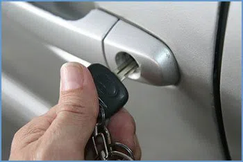 State Locksmith Services Highland Park, MI 313-451-7207 - 21-unlock-car